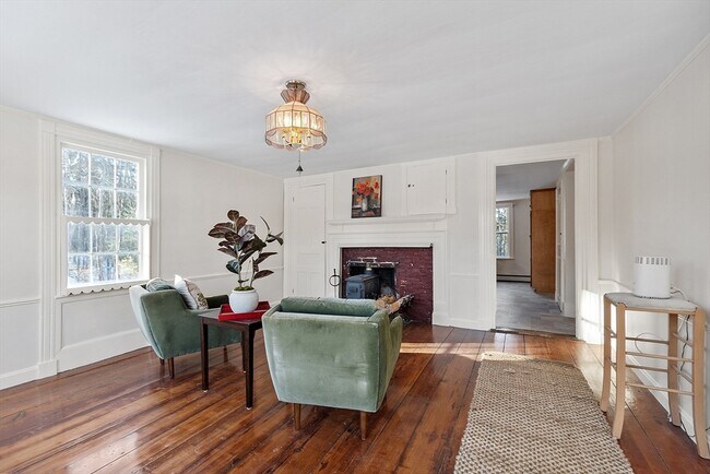 Building Photo - 25 Bulkeley Rd