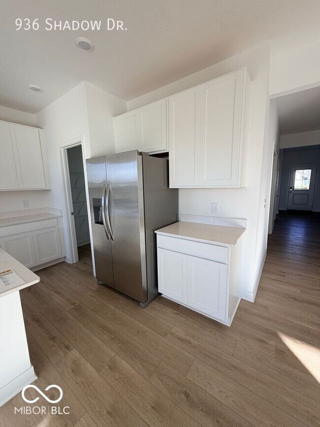 Building Photo - 936 Shadow Dr