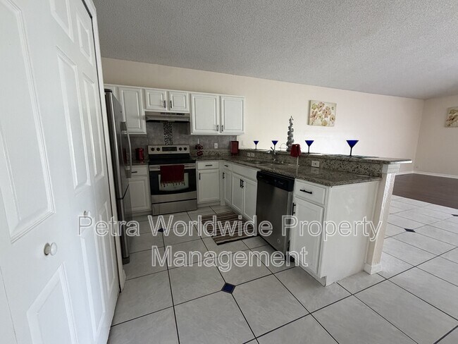 Building Photo - 1074 Universal Rest Pl
