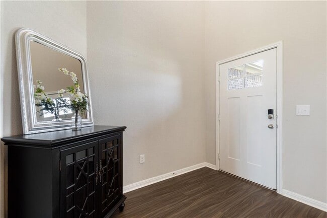 Building Photo - 213 Bremen St