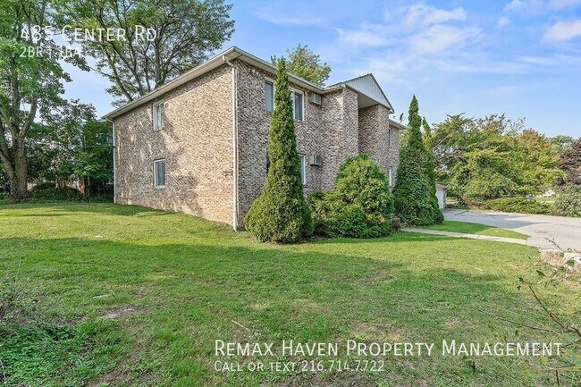 Building Photo - 485 Center Rd Unit 1, Bedford- Spacious 2 ...
