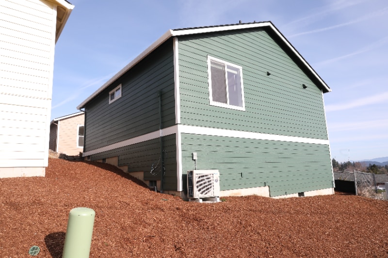 Building Photo - 12929 SE Ridgecrest Rd