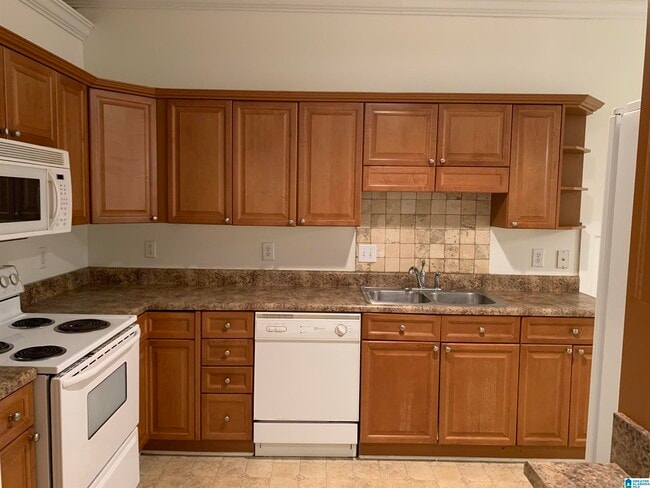 Building Photo - 5651 Colony Ln