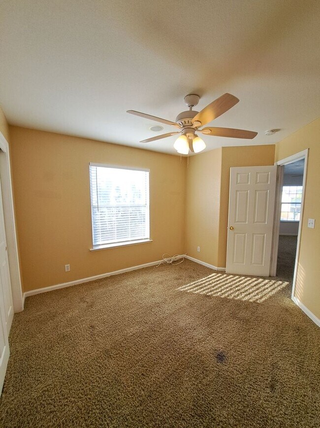 Building Photo - Move in Special: Half OFF your 1st Month's Rent! Elegant 4 Bedroom Home w/ Upstairs Loft Move in ...