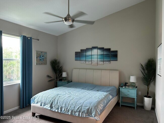 Building Photo - 3931 Playa Del Sol Dr