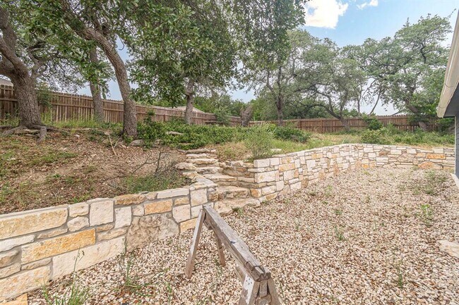 Building Photo - 560 Persimmon Pass