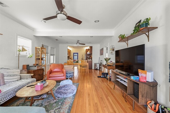 Building Photo - 1612 Vermont St