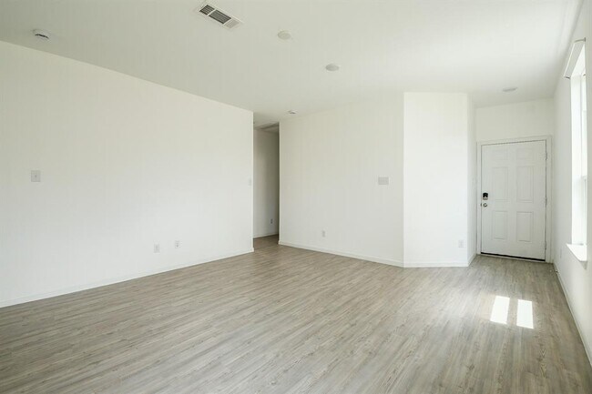 Building Photo - 21353 Rising Fawn Rd