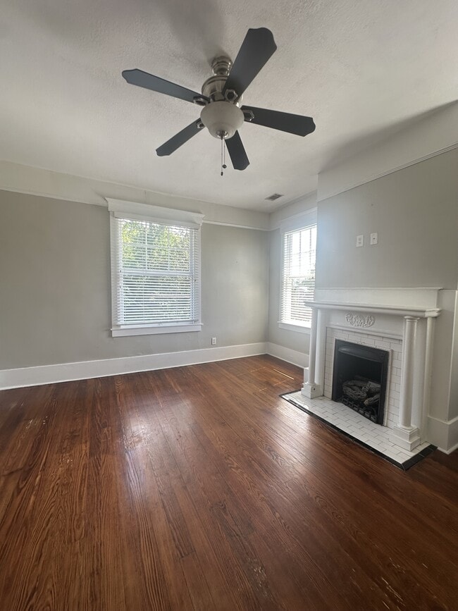 Building Photo - 315 E 38th St