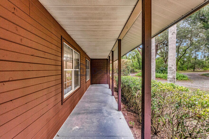 Building Photo - 30851 Round Lake Rd