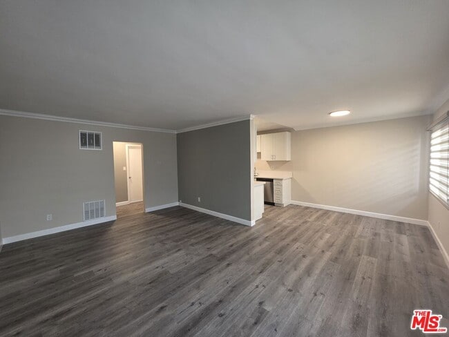 Building Photo - 7972 Norton Ave