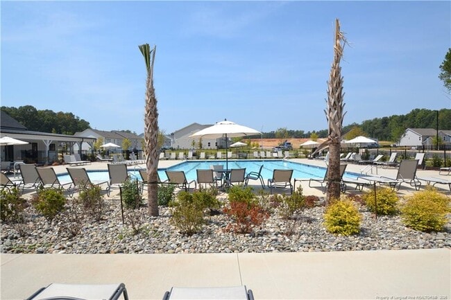 Building Photo - 123 Glen Clova Dr