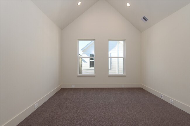 Building Photo - 881 Rachel St