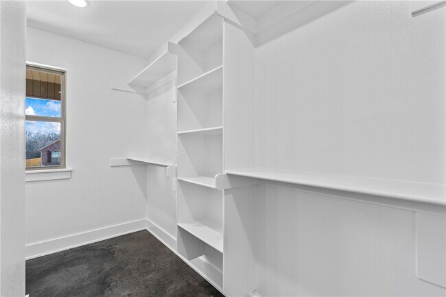 Building Photo - 86 Watson Ln