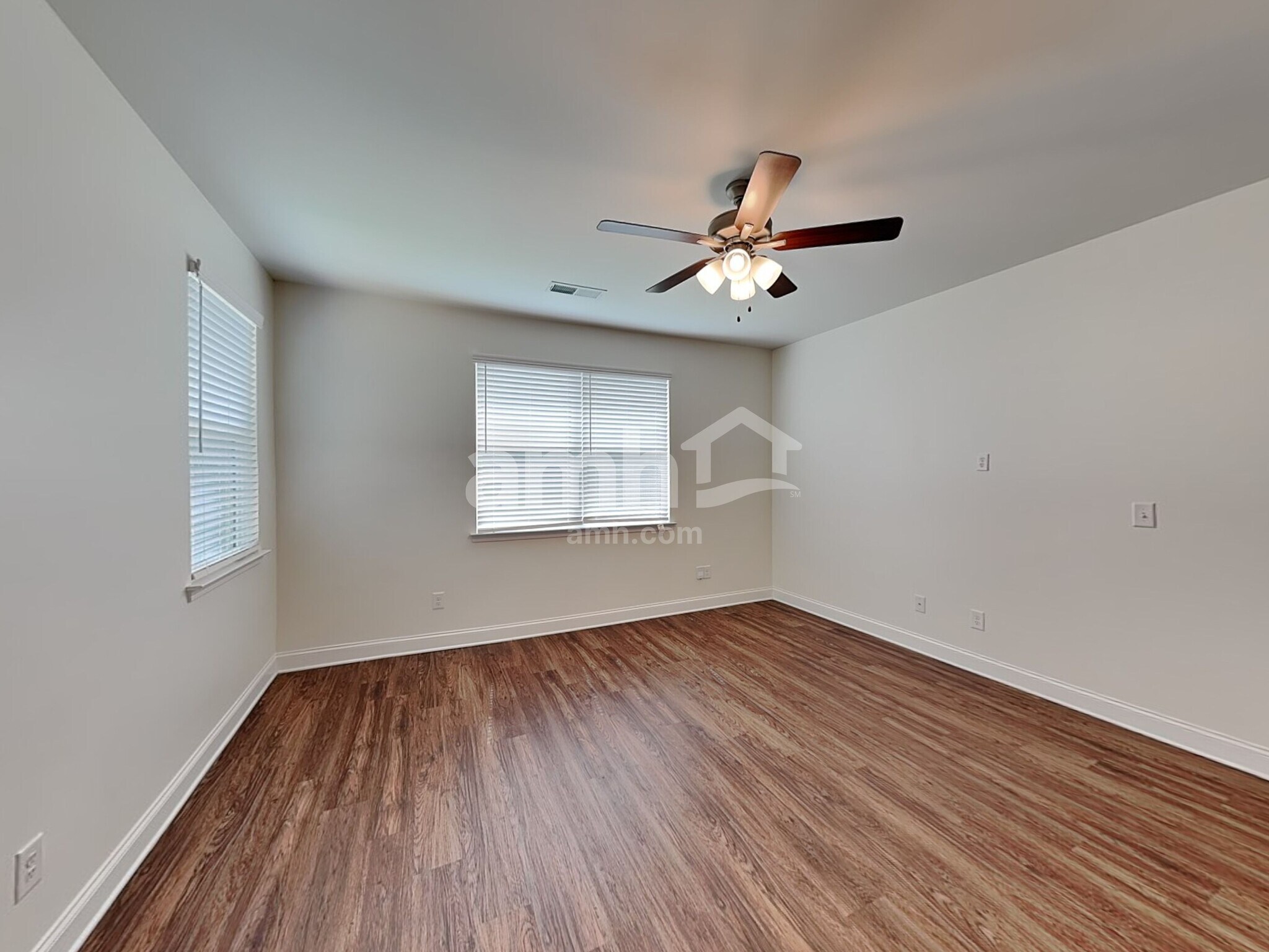 Building Photo - 7077 Creeksong Dr