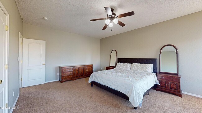 Building Photo - 12231 Tierra Baja Way