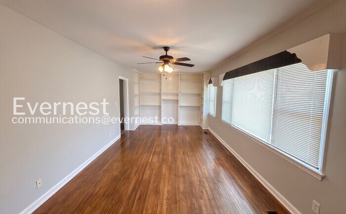 Building Photo - 3659 Thrushwood Dr