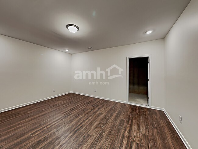 Building Photo - 29 Shelby Ct