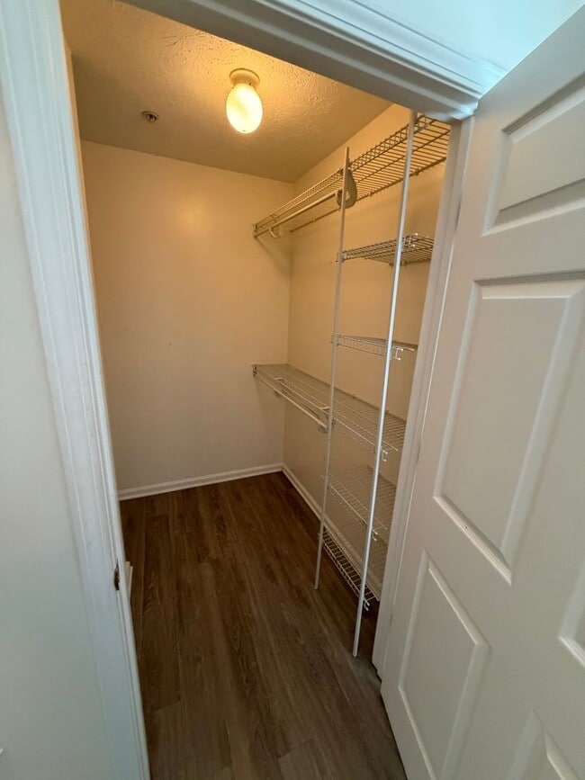 Building Photo - 9119 Laird St