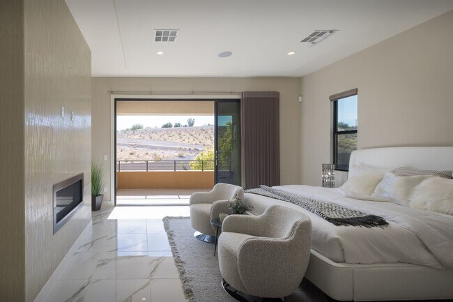 Building Photo - Exceptional 3-Bedroom Home in the Ridges