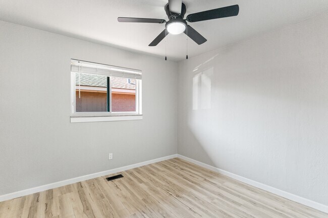 Building Photo - 2609 N Key Blvd