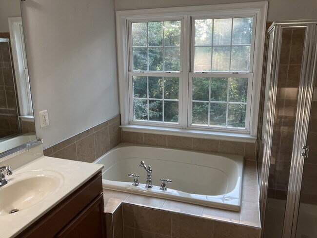 Building Photo - 5622 Arrowfield Terrace