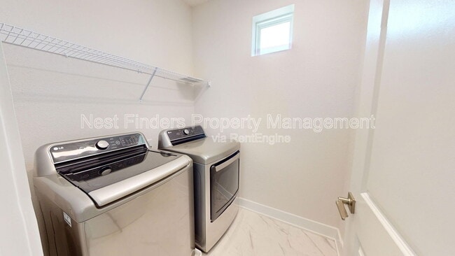 Building Photo - 14 Seaport Ln