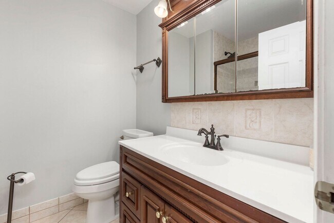 Building Photo - 1211 Meadowridge Trail