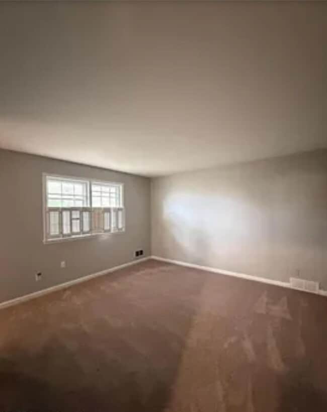 Building Photo - 634 Cherrywood Dr