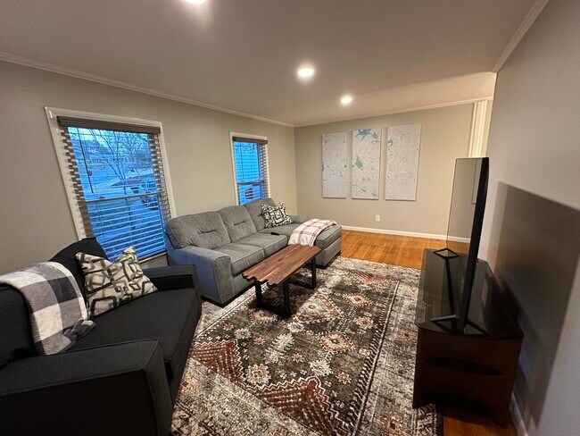 Building Photo - 500 Peachwood Pl