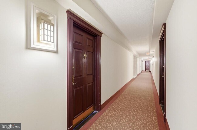 Building Photo - 1276 N Wayne St