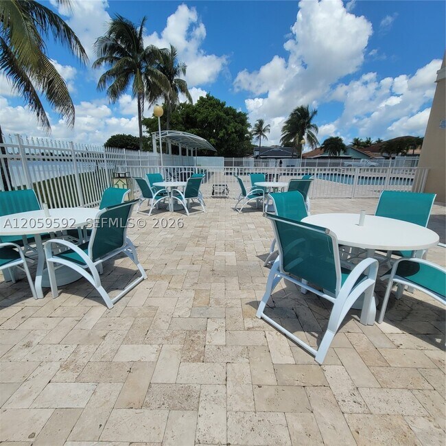 Building Photo - 1114 NW 124th Ct