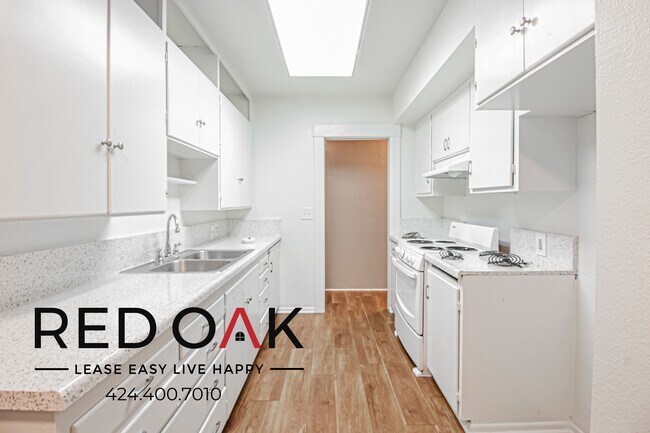 Building Photo - 220 Mira Mar Ave