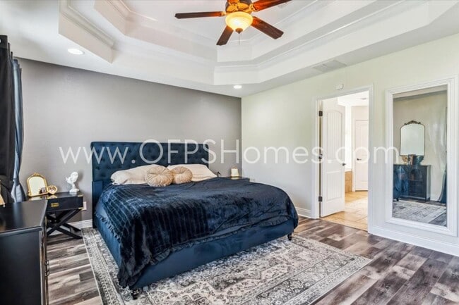 Building Photo - 8170 Tavira St