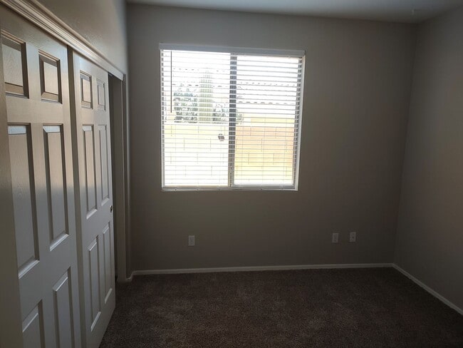Building Photo - 3 Bedroom - 2 Bath - 2148 Sq. Ft. - Blakeman Ranch - Chandler