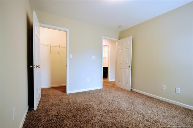 Building Photo - 2660 Middle Br Bnd