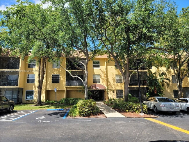 Building Photo - 470 NW 20th St