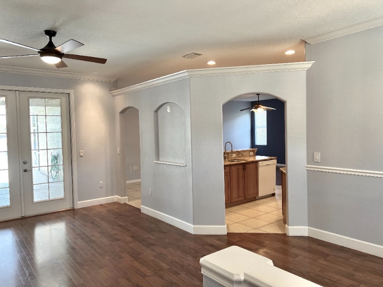 Building Photo - 6614 68th St E