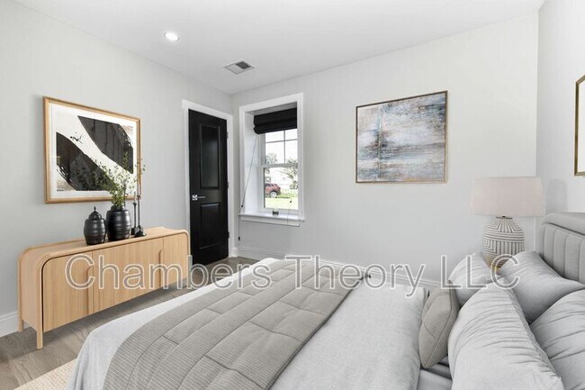 Building Photo - 3601 Keota St