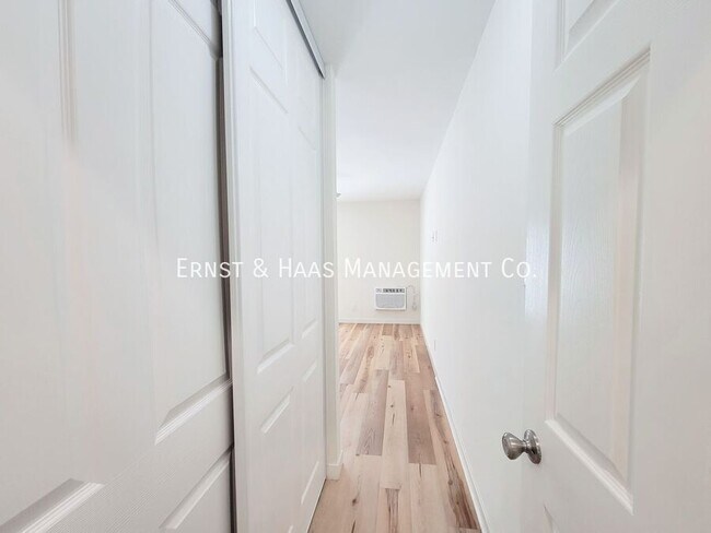 Building Photo - 7890 E Spring St