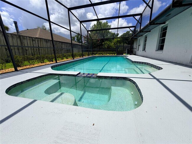 Building Photo - 309 Buttonwood Dr