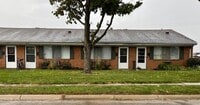 Building Photo - 2 bedroom ranch style apartment