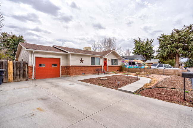 Building Photo - 3615 Anemone Cir