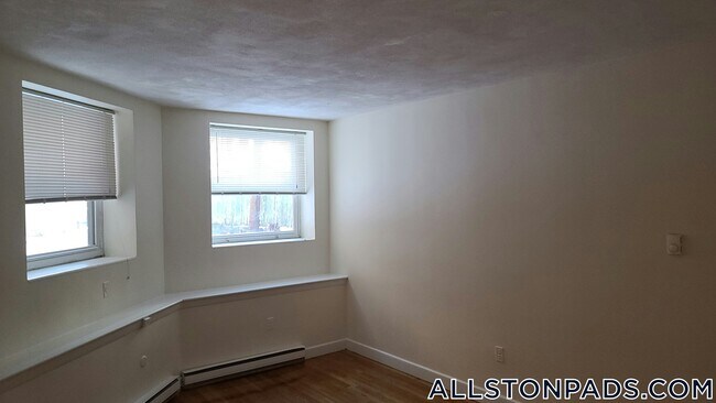 Building Photo - 20 Armington St
