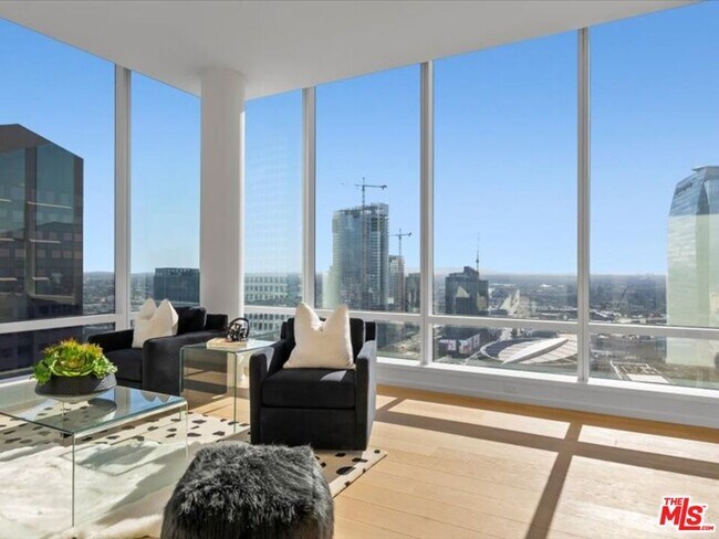 Building Photo - 877 Francisco St