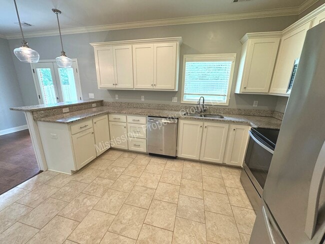 Building Photo - 3BR/2.5BA For Rent