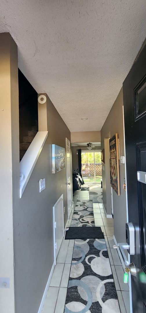 Building Photo - First two weeks for approved applicant.