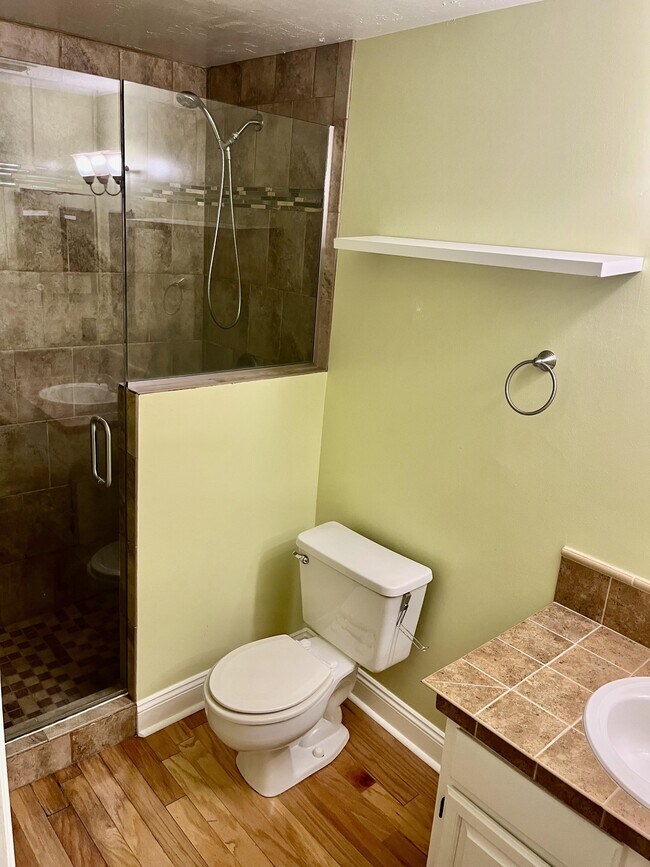 Building Photo - 9727 SW 52 Ln