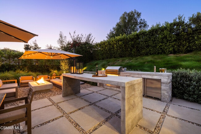 Building Photo - 1501 Valecroft Ave