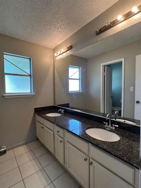 Building Photo - 13531 Rainbow Falls St